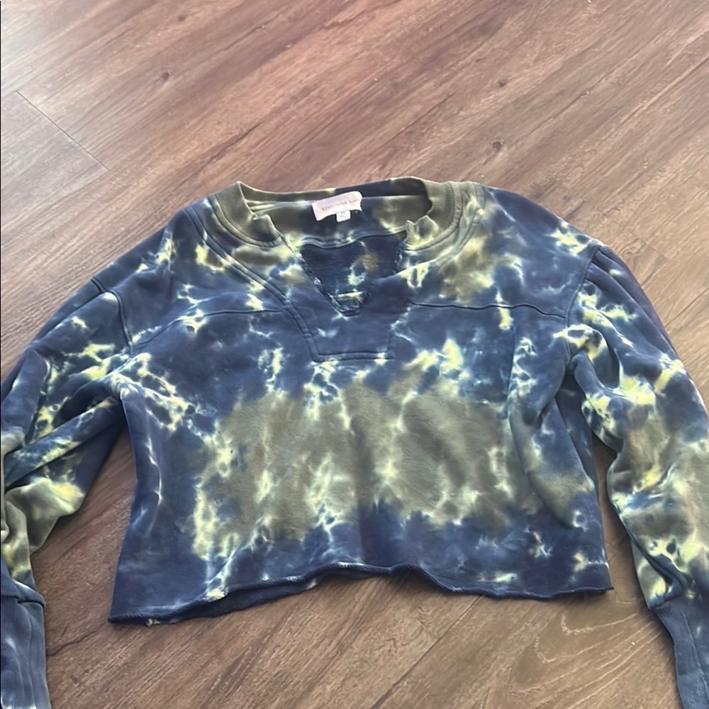 Something Navy Blue and Green Cropped Long Sleeve Hoodie